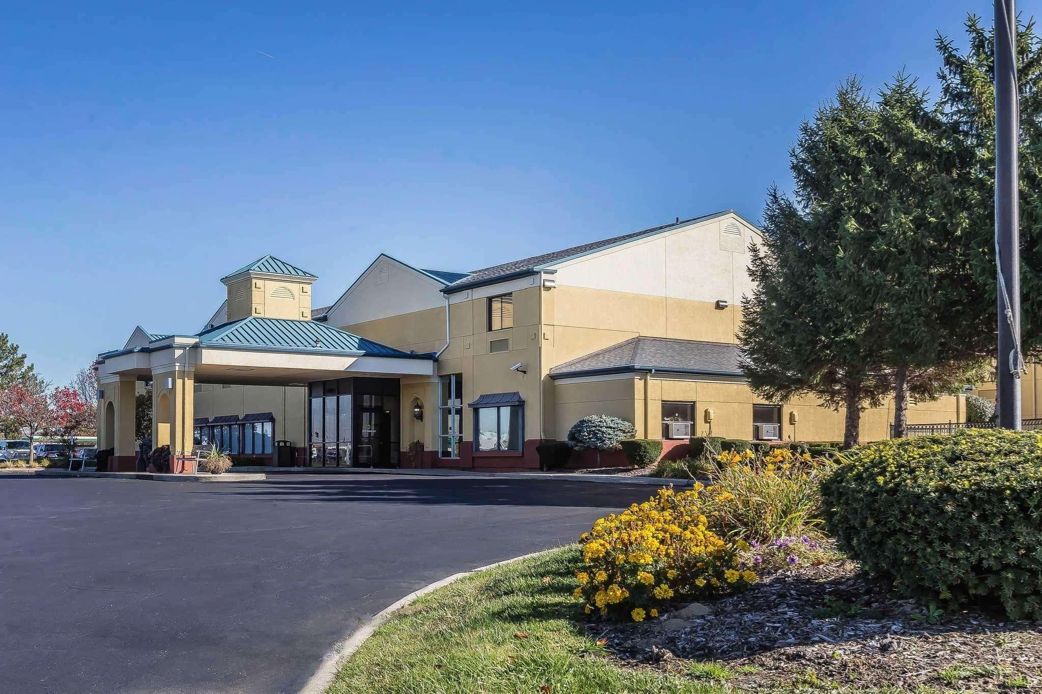 Quality Inn Perrysburg Exterior photo