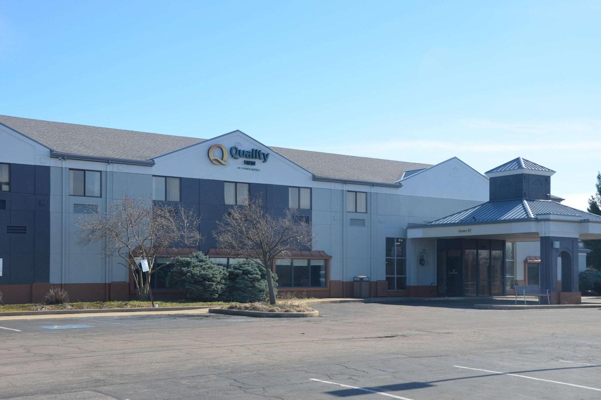 Quality Inn Perrysburg Exterior photo